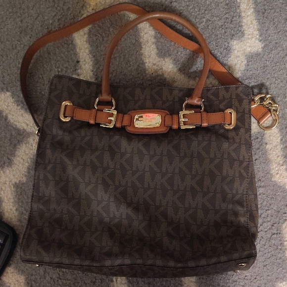Michael Kors Handbags - Michael Kors Dark Brown Signature Tote